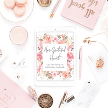 Load image into Gallery viewer, Her Grateful Heart: A 10-Day Bible Study on Gratitude